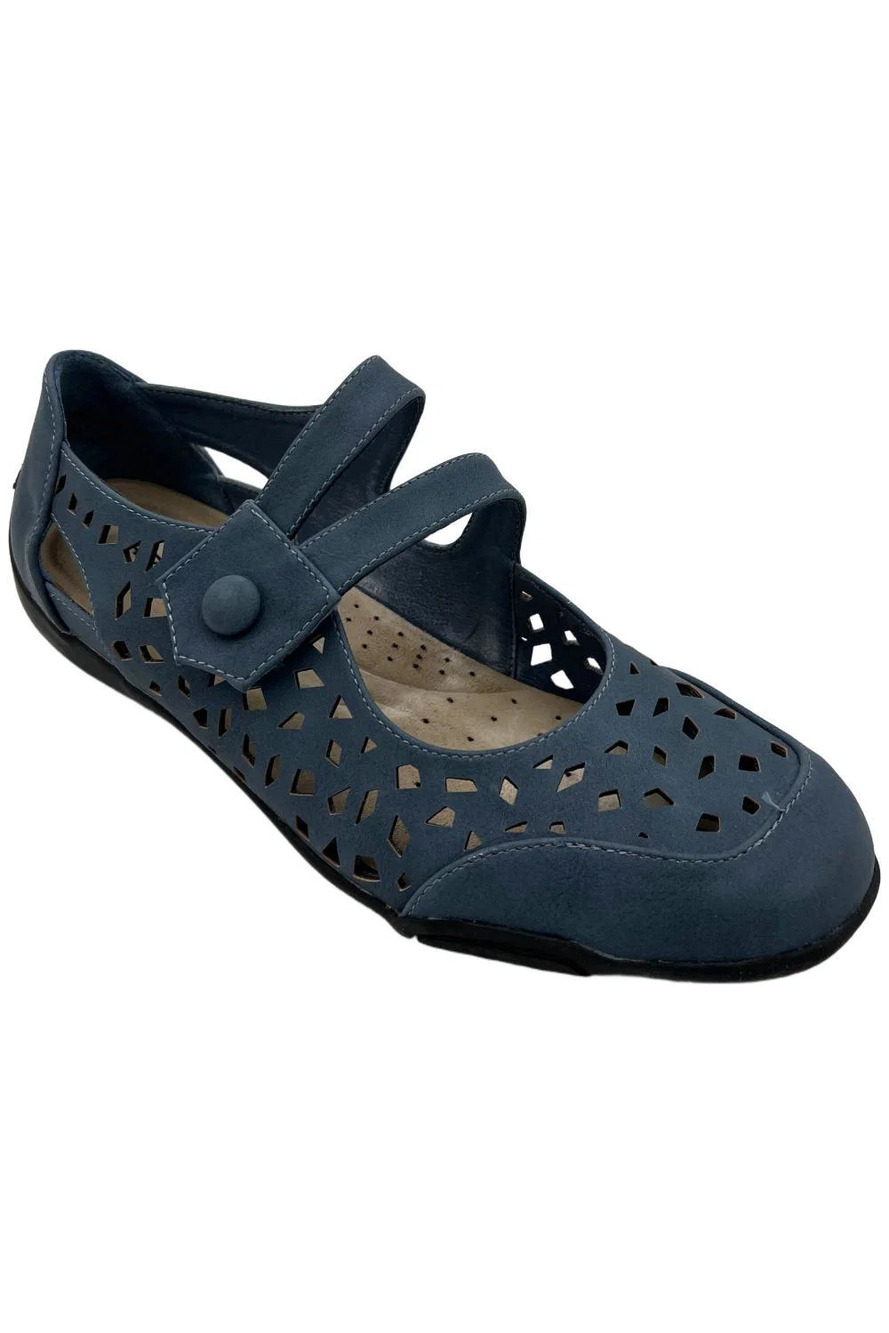 ARRAY Women's Jayden Mary Jane Flats Chambray - Wide
